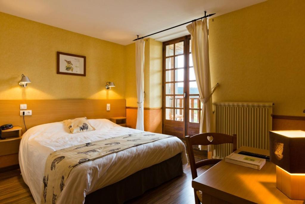 Hotel La Clairiere Chambon-sur-Dolore Eksteriør bilde