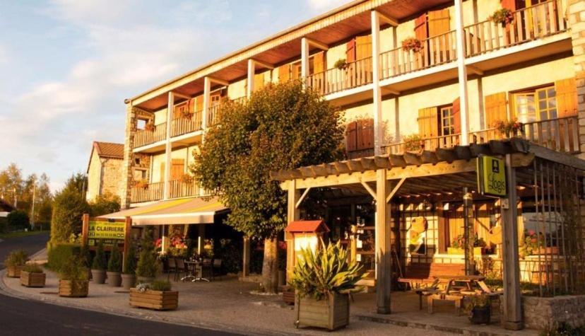 Hotel La Clairiere Chambon-sur-Dolore Eksteriør bilde