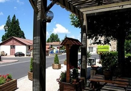 Hotel La Clairiere Chambon-sur-Dolore Eksteriør bilde